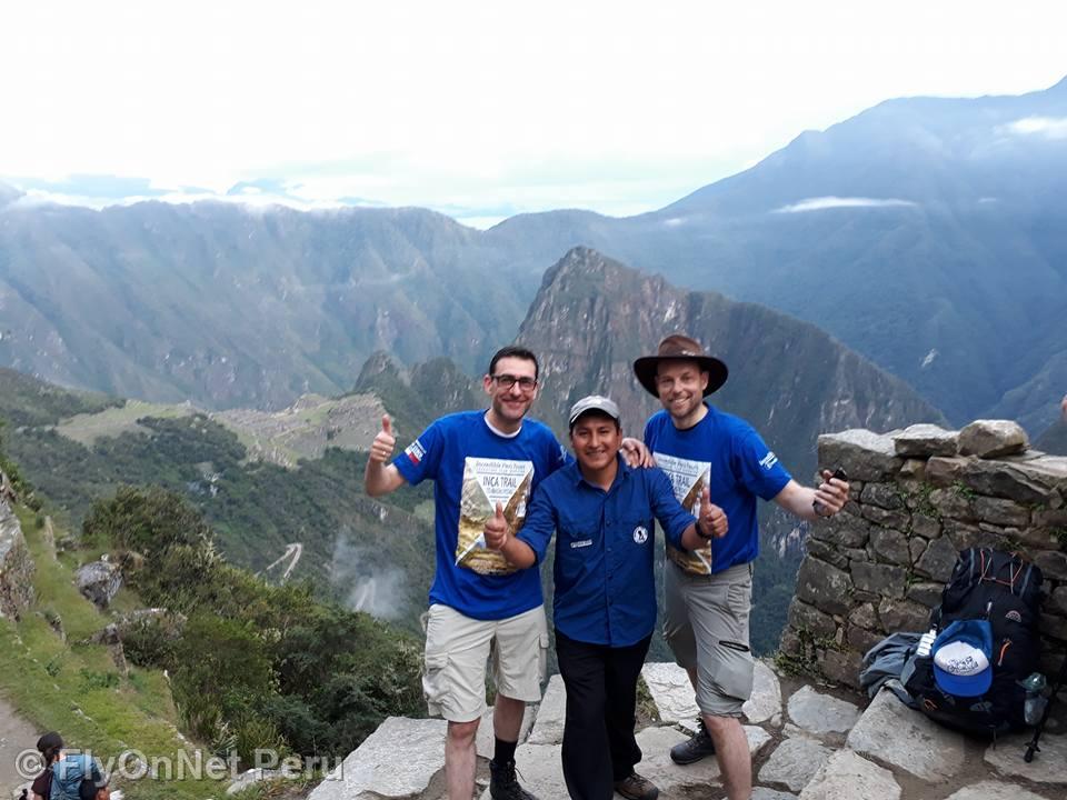 Álbum de fotos: Chegada do grupo de caminhantes a Machu Picchu